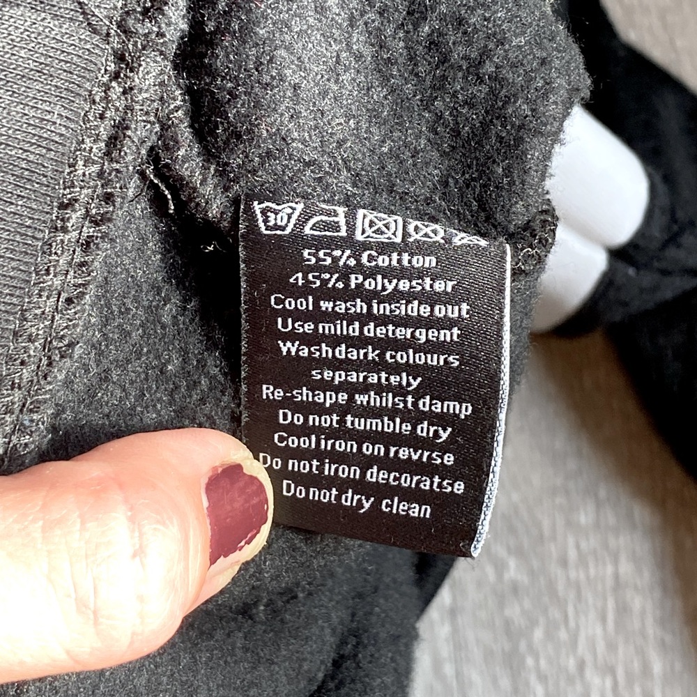 ALPHALETE (NWOT) - Crop Crew Neck Sweater - Black + White - Size XS - Picture 14 of 16